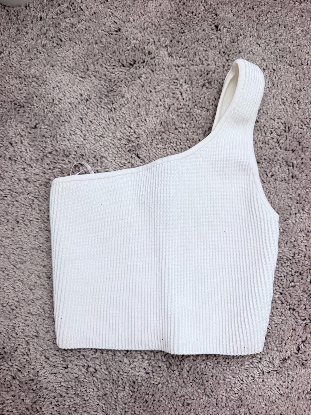Babaton Aritzia White One-Shoulder Ribbed Crop Top